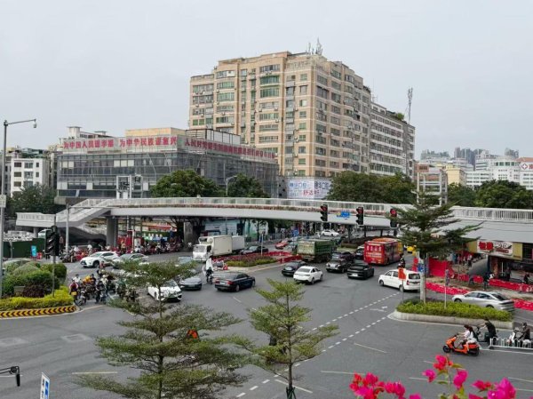 芝麻配资 广州大道快捷化改造15座人行天桥全开通！云景人行天桥5日起投用